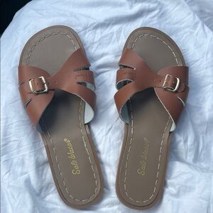 Saltwater sandal slides